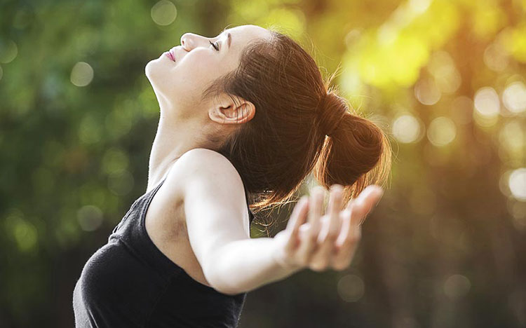 Hướng dẫn các bài tập thở kiểm soát stress