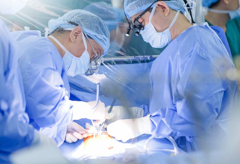 Chi phí điều trị bệnh tim là mối lo của nhiều gia đình Việt