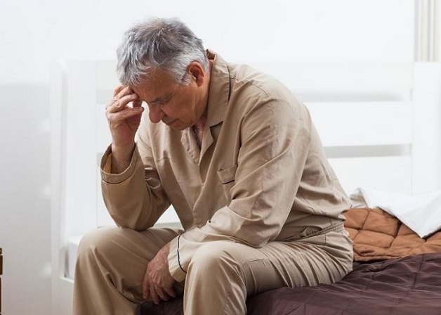 Các loại trà thảo mộc, tâm sen, hoa cúc hỗ trợ giấc ngủ tự nhiên