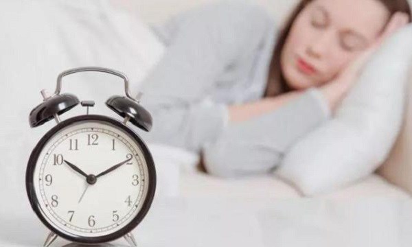 Bảo vệ trái tim bền vững với nếp sinh hoạt lưu ý đúng giờ đi ngủ
