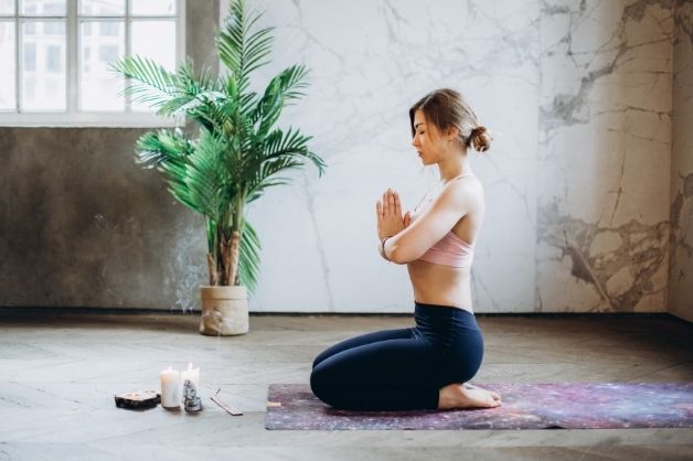Thói quen thư giãn và giảm stress trước khi ngủ