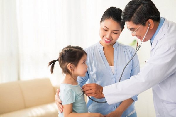 Trẻ nhỏ bị rối loạn tiêu hóa đau bụng quấy khóc