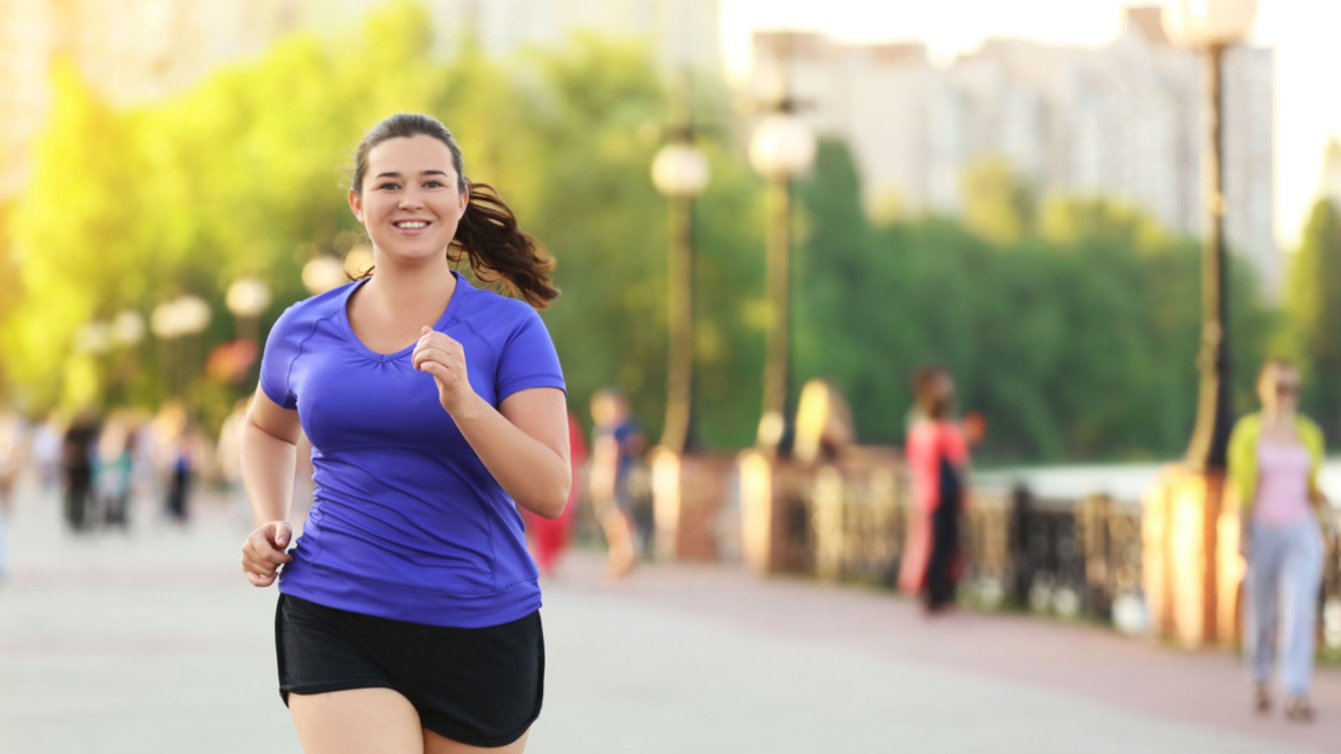 Lưu ý an toàn cho người béo phì khi đi bộ