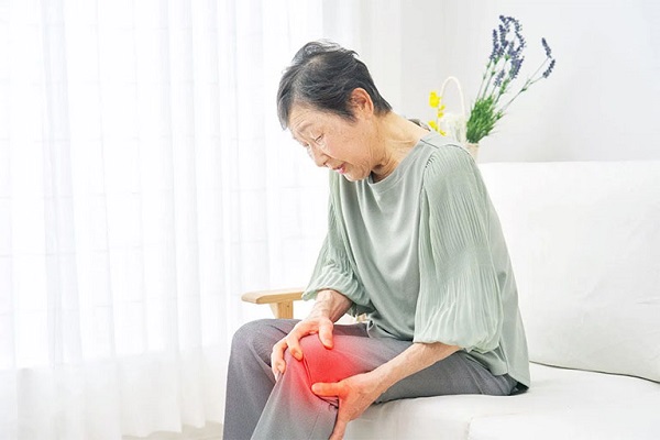 Hình ảnh minh họa dấu hiệu viêm khớp nghiêm trọng