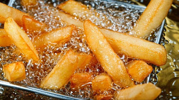 Viêm gan có cần kiêng món dầu mỡ không?