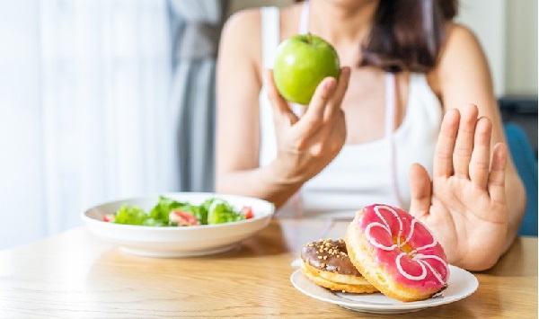 Đường và đồ ngọt ảnh hưởng đến sức khỏe mỡ máu