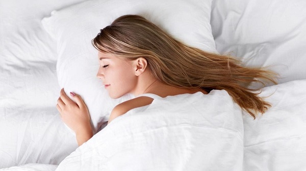 Ngủ đúng giờ giúp giảm nóng gan hiệu quả