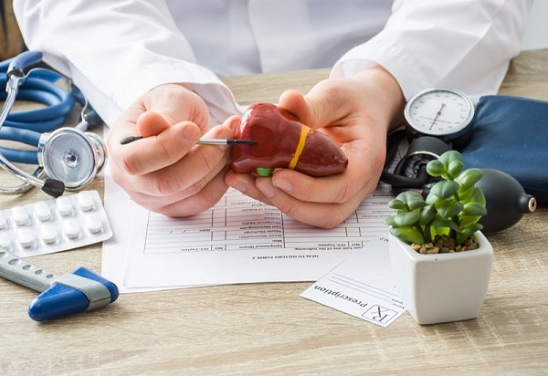 Chăm sóc gan đúng cách cần giải pháp an toàn và sự tư vấn chuyên môn