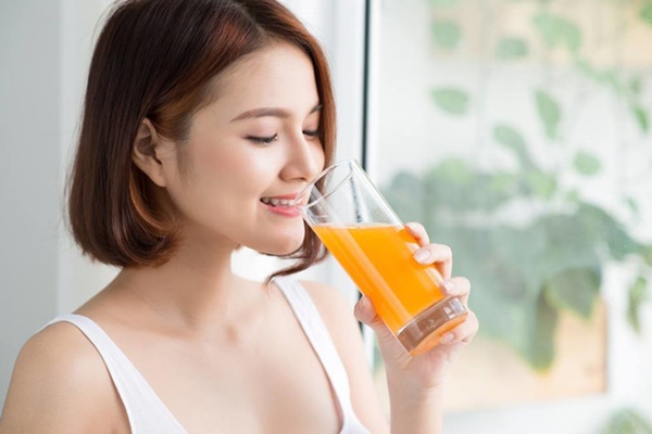 Lời khuyên thực tế khi dùng nước cam, nước chanh cho người viêm gan