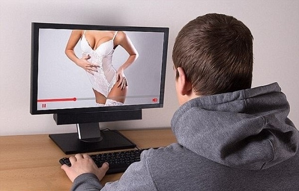 Nghiện phim đen và thủ dâm ở nam giới