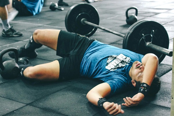 Chuyên gia nói gì về việc tập tạ khi mắc viêm gan B