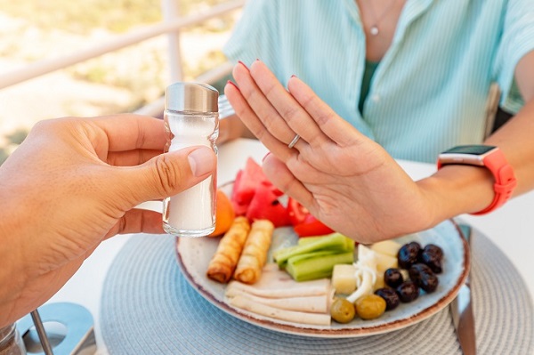 Ăn mặn tác động lên gan và sức khỏe người bệnh viêm gan