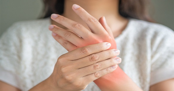 Viêm khớp dạng thấp ảnh hưởng bởi nhiều yếu tố khác nhau