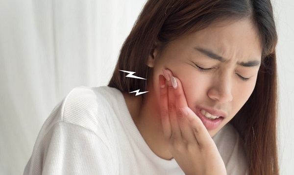 Nguyên nhân gây răng ê buốt và nhạy cảm