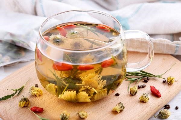 Lợi ích trà thảo mộc với răng miệng