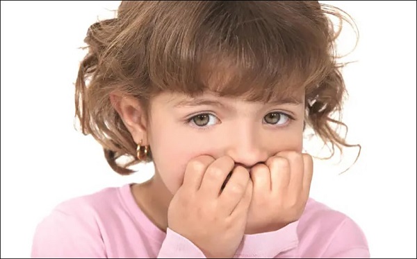Biểu hiện hôi miệng ở trẻ nhỏ và nguyên nhân