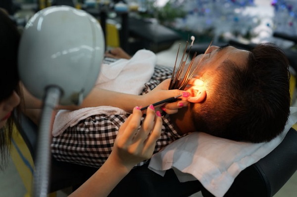 Nguy cơ nấm tai từ dụng cụ lấy rái tai không vệ sinh kỹ lưỡng