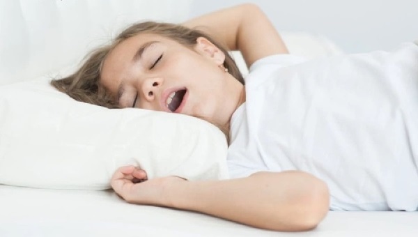 Ảnh minh họa các nguyên nhân gây ngủ ngáy ở trẻ