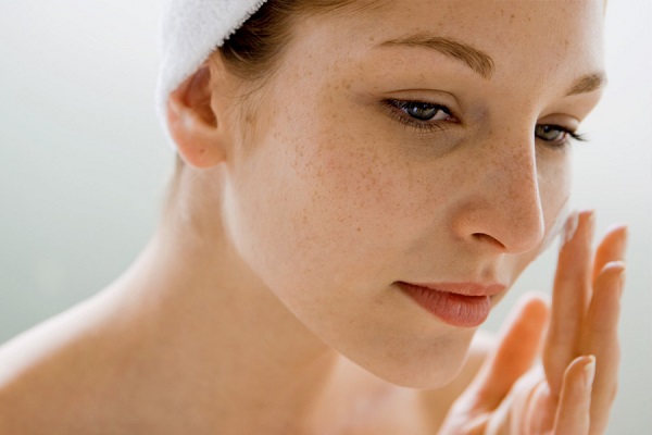 Dấu hiệu thiếu vitamin C thể hiện qua sức khỏe và làn da