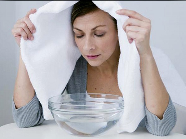 Vệ sinh mũi đúng cách giúp phòng và hỗ trợ điều trị viêm xoang