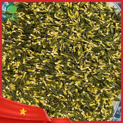 Pha trà tim sen sấy khô đúng cách tại nhà