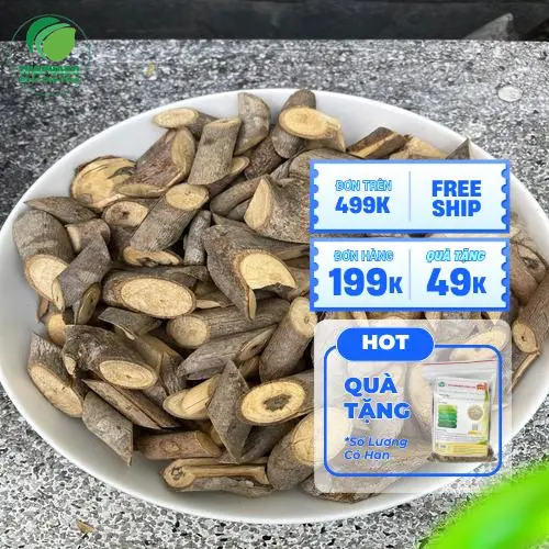 Hình ảnh trà An Xoa đã pha sẵn trong cốc, tỏa hương thơm