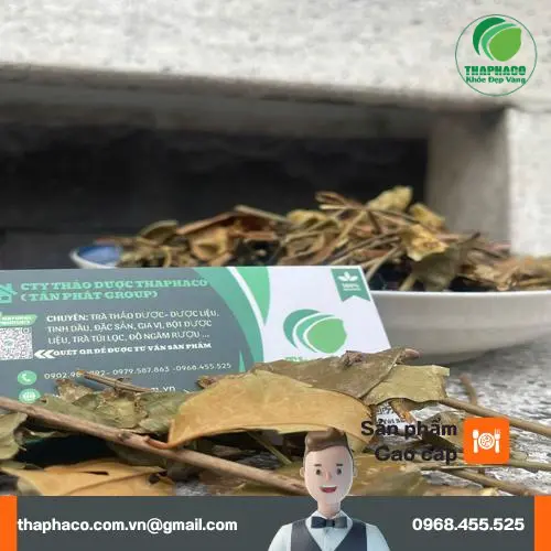 Hình ảnh đóng gói sản phẩm chè vằng tại Dược Liệu Tấn Phát