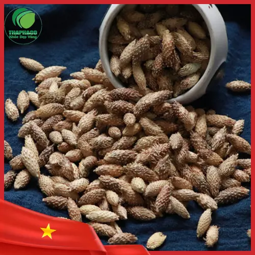 Nước sắc từ ké đầu ngựa có màu vàng nhạt