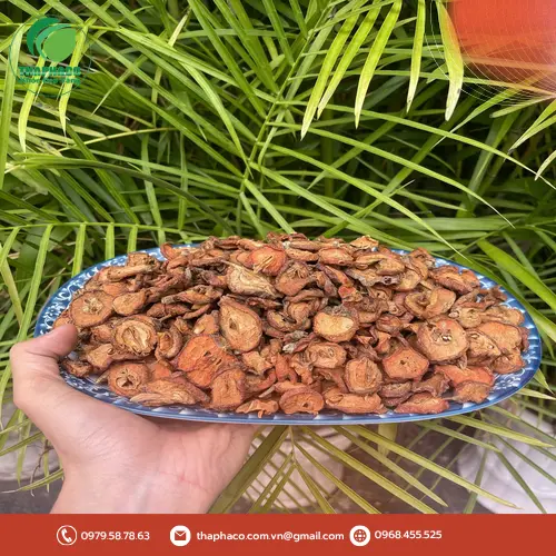 So sánh táo mèo khô chất lượng cao và kém chất lượng