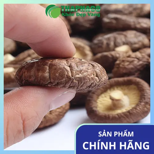 Nấm đông cô khô chuẩn bị chế biến món chay